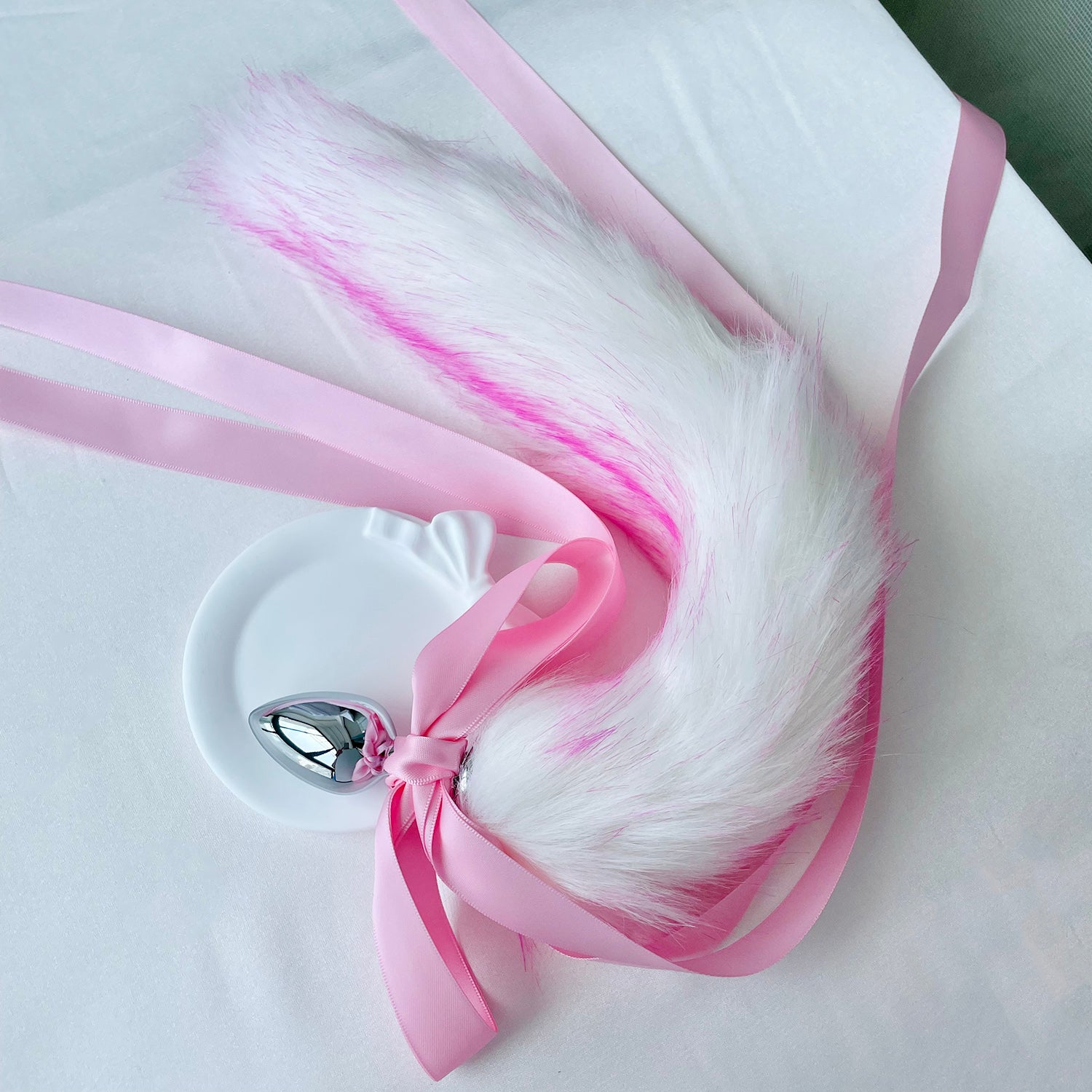 Cute Bow-Knot Stainless Steel Butt Plug with Faux Fur Tail Animal Cosplay sexymaker Cute Bow-Knot Stainless Steel Butt Plug with Faux Fur Tail Animal Cosplay sexymaker