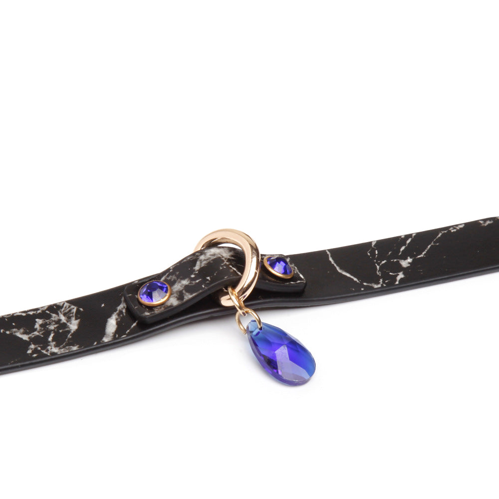 Marble-Pattern Leather Collar with Blue Crystal Rhinestone