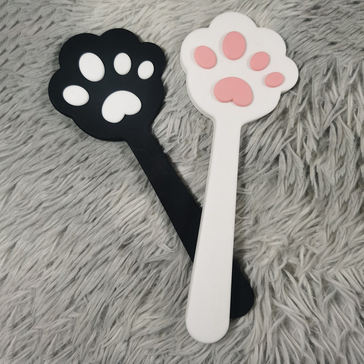 Adorable Cat Paw Silicone Spanking Paddle 3-colors Available