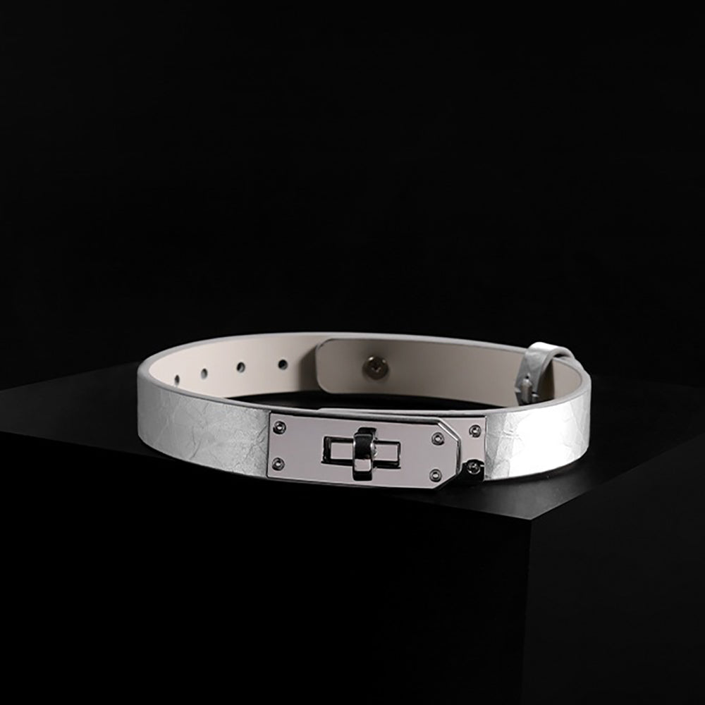 Close-up of premium cracked ice genuine leather BDSM collar featuring a minimalist metal lock plate and matching leash by Sexy Maker.